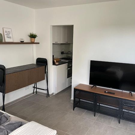 Komfortables Apartment In Der Naehe Der Messe Hannover Bagian luar foto